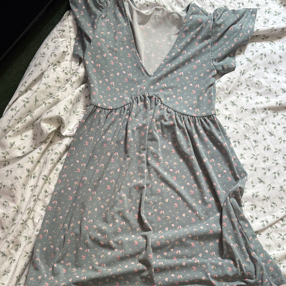 Aeropostale Soft Pink and Gray Top